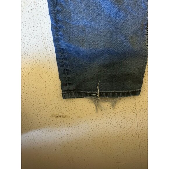 Men's Distressed Blue Jeans - Picture 7 of 9